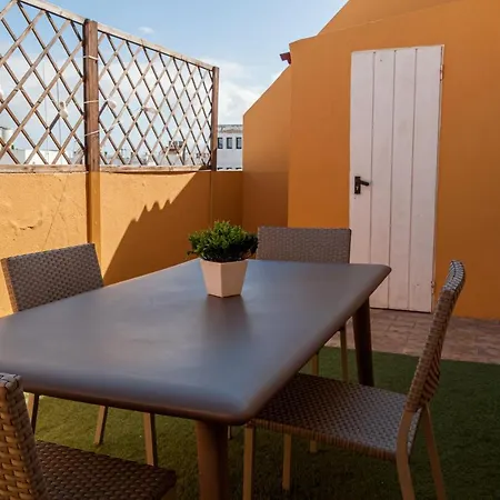 Apartment Atico C Con Wifi Junto Al Centro Con Garaje Tarifa
