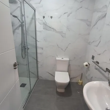 Atico C Con Wifi Junto Al Centro Con Garaje Tarifa