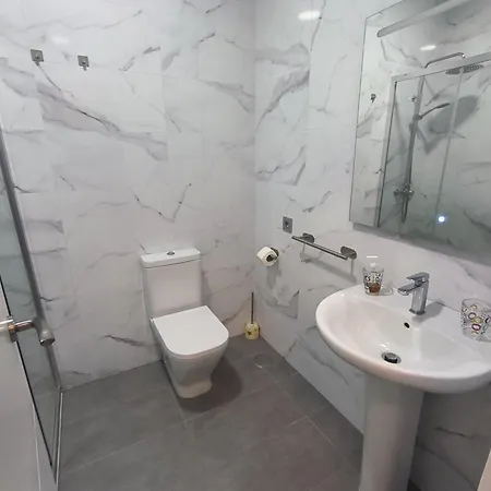 Atico C Con Wifi Junto Al Centro Con Garaje * Tarifa