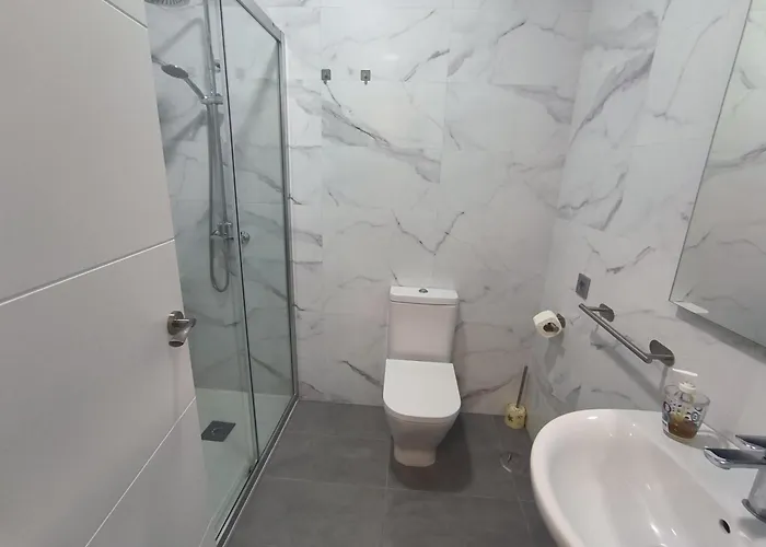 Atico C Con Wifi Junto Al Centro Con Garaje טריפה